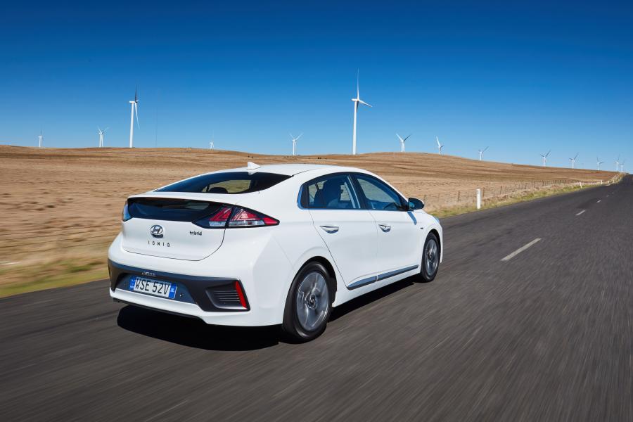  Hyundai IONIQ hybrid (AE) 2019 года  (AU) (фото 3 из 21)